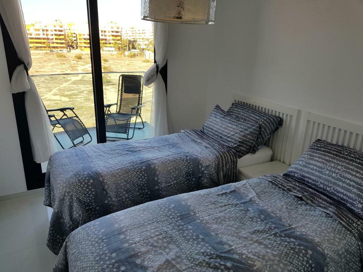 Apartamento Sea Senses Torrevieja Exterior foto